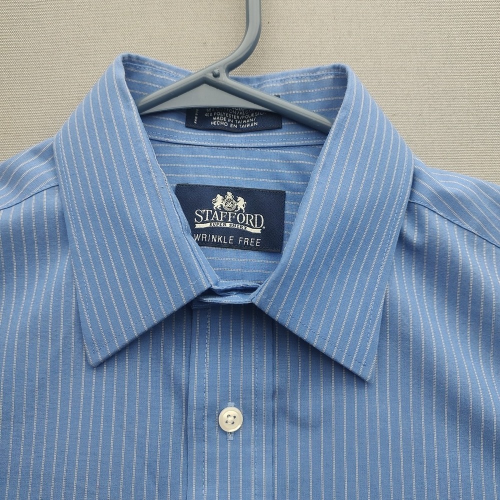 Stafford Wrinkle Free Men's Blue Striped Shirt Long Sleeve 15 1/2 32-33